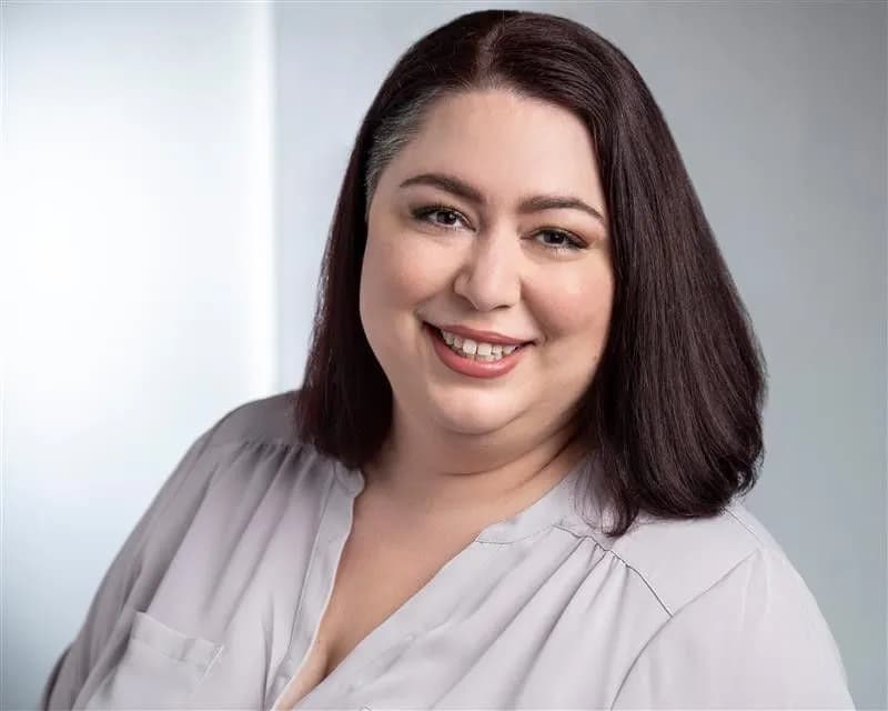 Professional headshot of Jackie Pearce Garrett